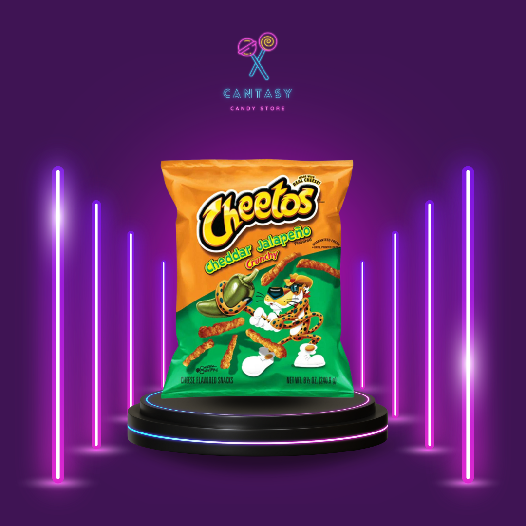 Eine Schale mit CHEETOS® Crunchy Cheddar Jalapeno Cheese Flavored Snacks – knusprige, käsige Köstlichkeiten mit einem Hauch von würziger Jalapeño, perfekt für den Genuss zwischendurch!